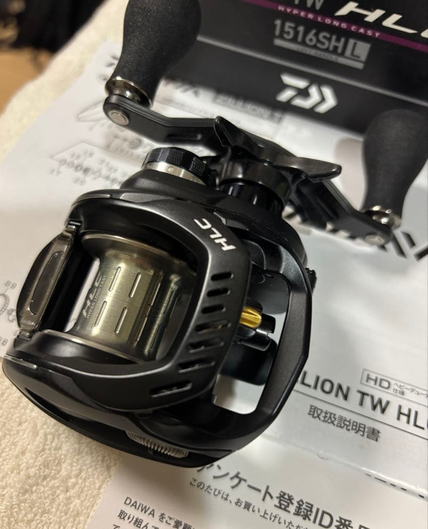 超美品超良品希少ダイワ 18 ZILLION TW HLC 1516SHL
