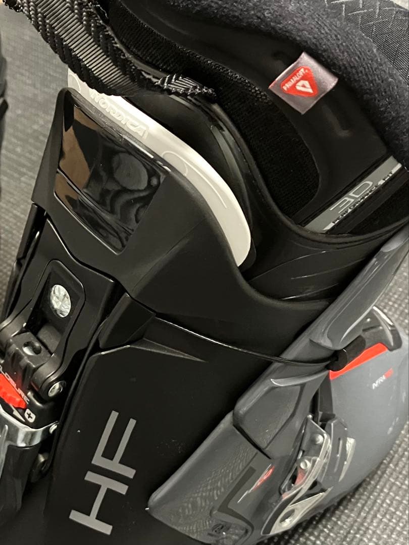 ノルディカ リアエントリー スキーブーツ HF100 27-27.5cm