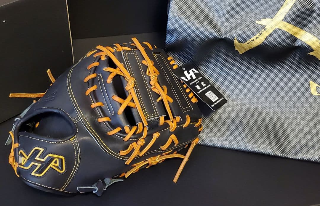 日本製新品◆ハタケヤマ硬式「久」希少モデル◆最上級『極』和牛革 8万円ミット
