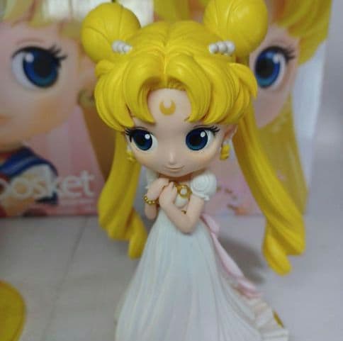 セーラームーン　フィギュア　Qposket 初期　月野うさぎ　セレニティ