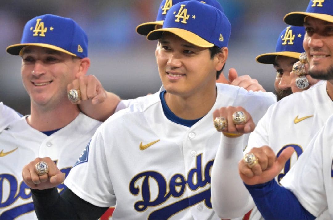 大谷翔平 ドジャース ゴールドコレクション2026 サイズL 新品未開封