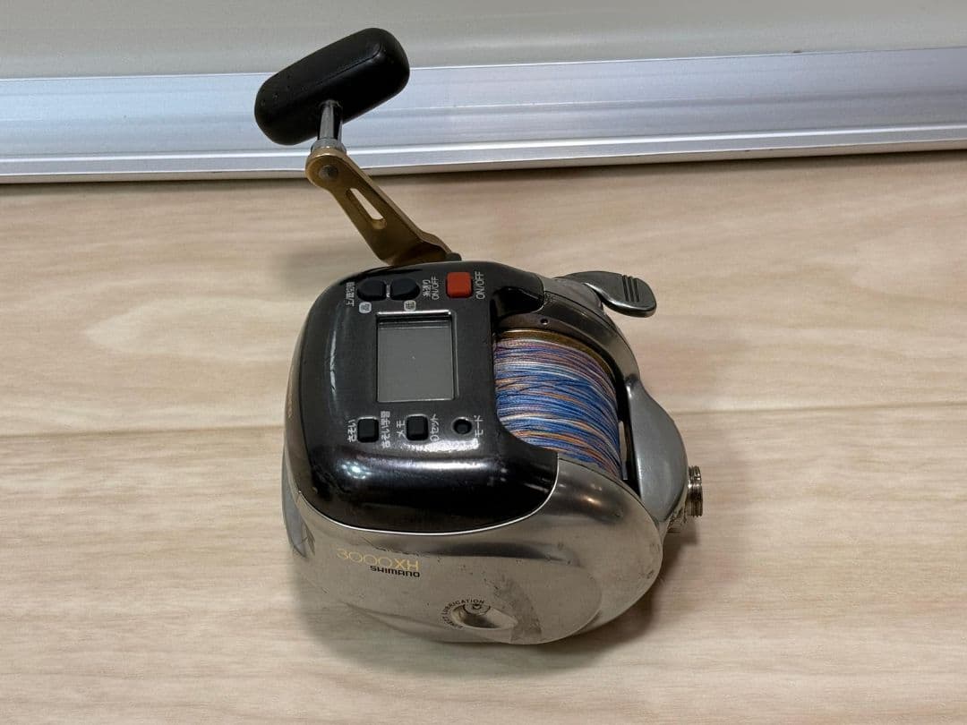 SHIMANO 3000XH 電動リール デジタル表示