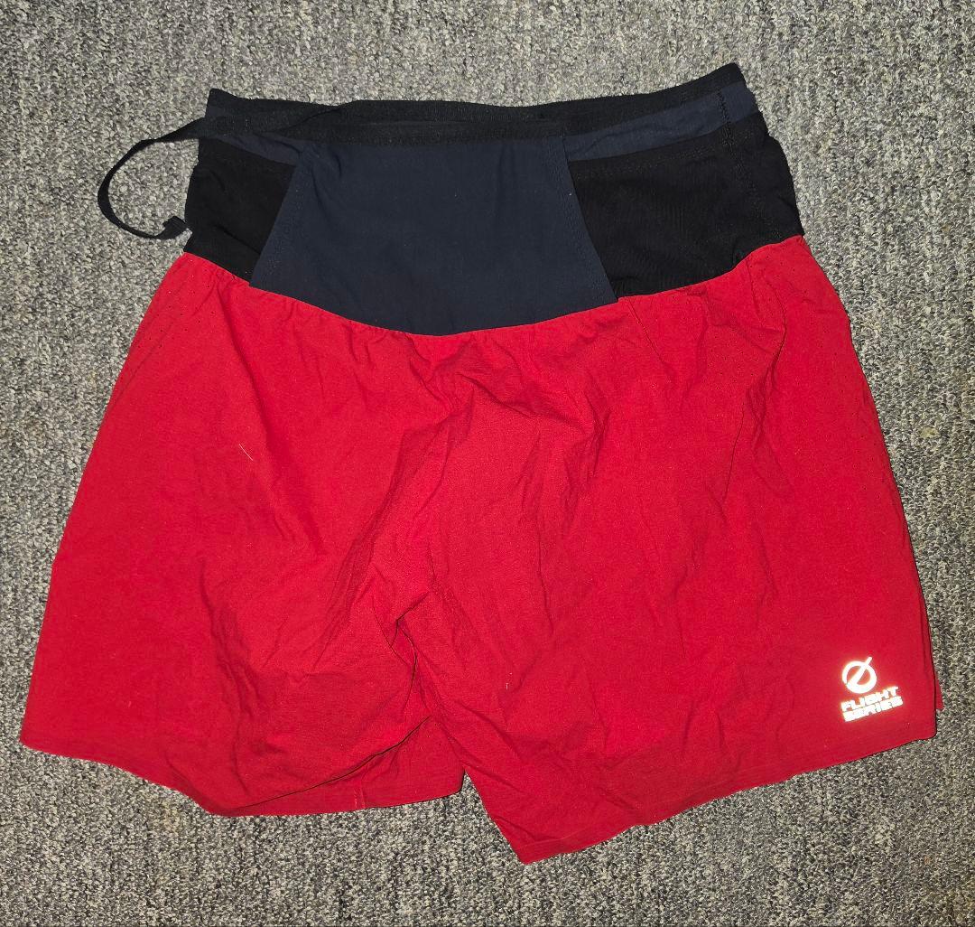 THE NORTH FACE レッドTシャツ＆ショートパンツセット(古着)