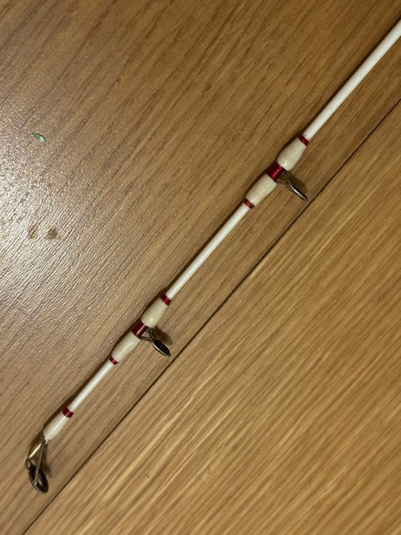 特注ルアーロッド 赤グリップ【釣竿】