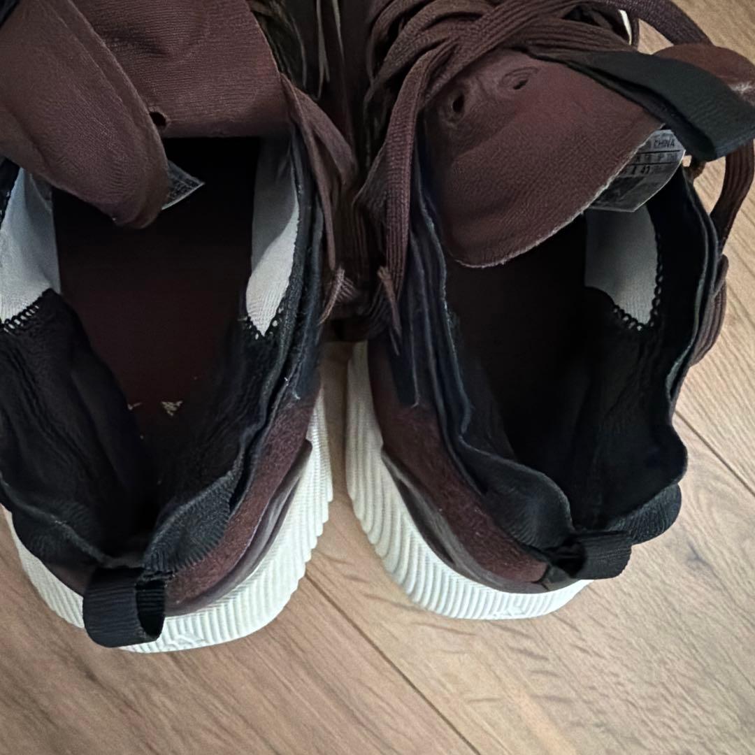 Trae Young3 adidas バスケットボールシューズ 260