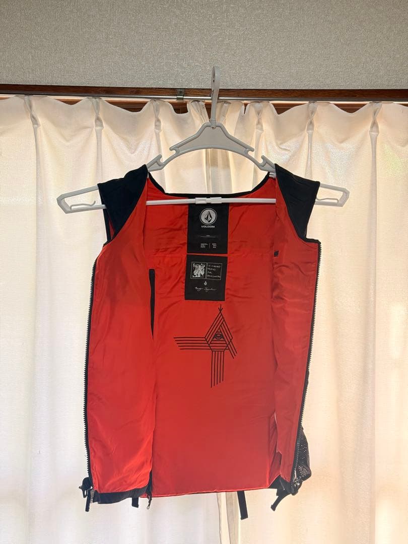 新品タグ付き！Volcom ベスト　IGUCHI SLACK VEST ＸＬ