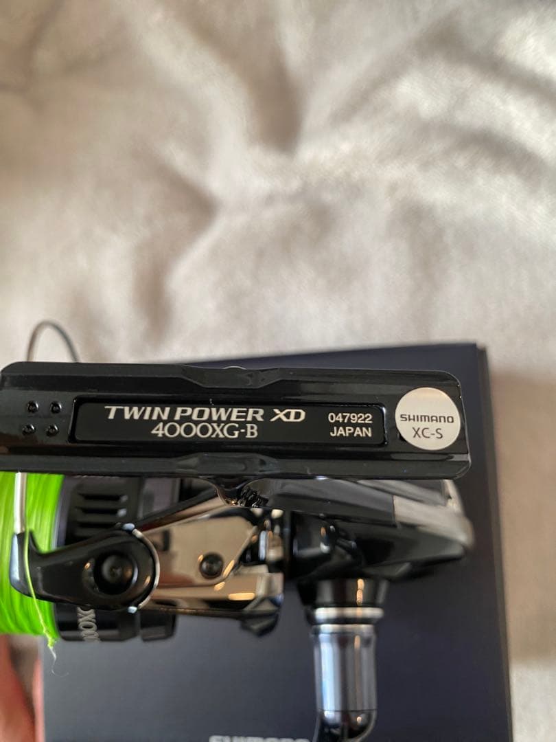 SHIMANO 25ツインパワー XD 4000XG 釣具　リール