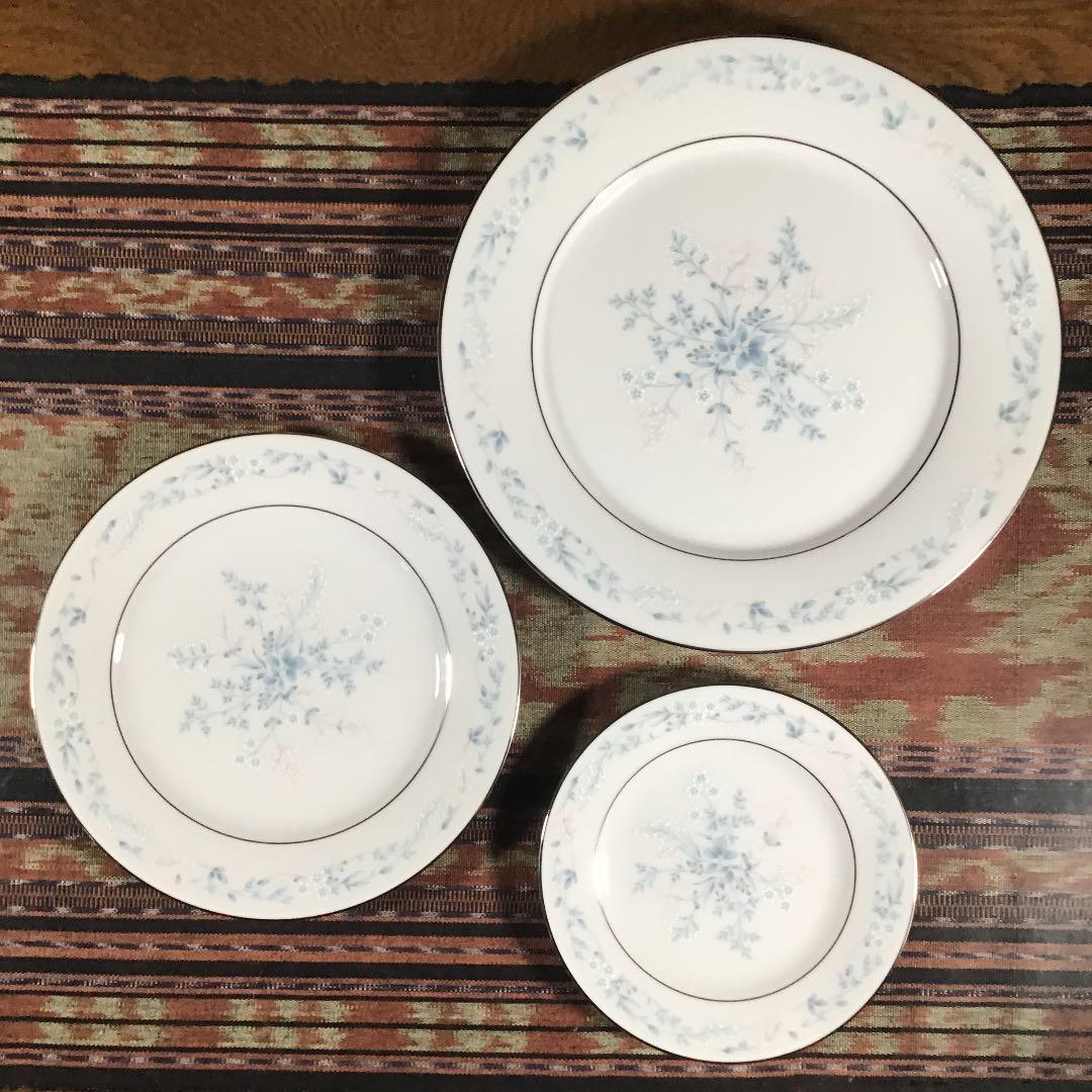 『発見うー特価』　Noritake 『CAROLYN』　パーティセット　40点