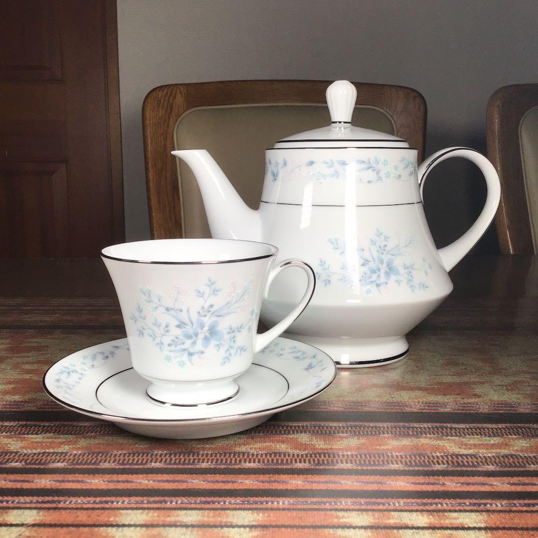 『発見うー特価』　Noritake 『CAROLYN』　パーティセット　40点