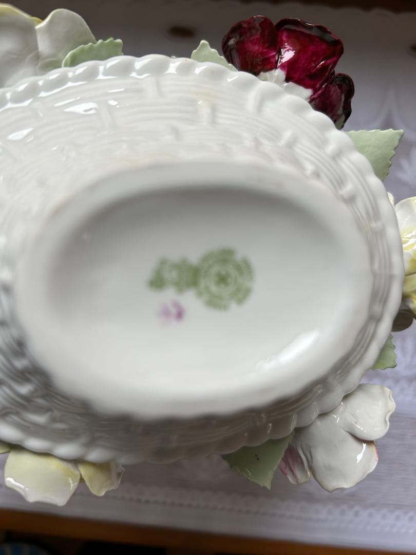 新品⭐︎ロイヤルドルトン バラの陶花 バスケット 花かご