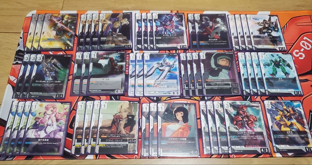 ガンダムカードゲーム プレイヤー引退品 構築済みデッキ6個 他