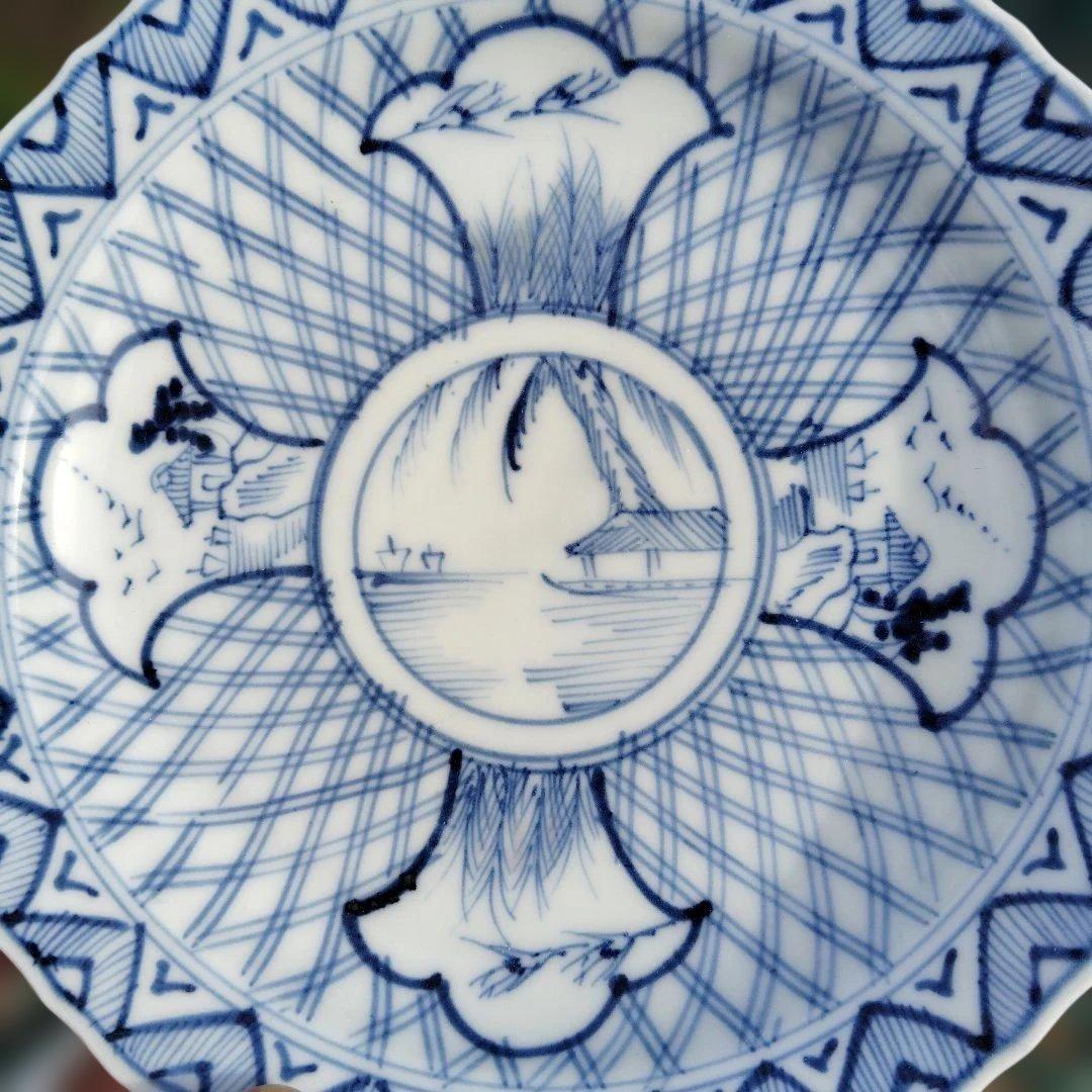 古伊万里，青白い絵柄の皿 4枚セット