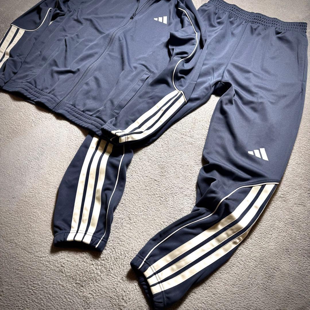 【ＸＬサイズ】adidas上下セットアップ　トラックスーツ　青　ブルー　新品