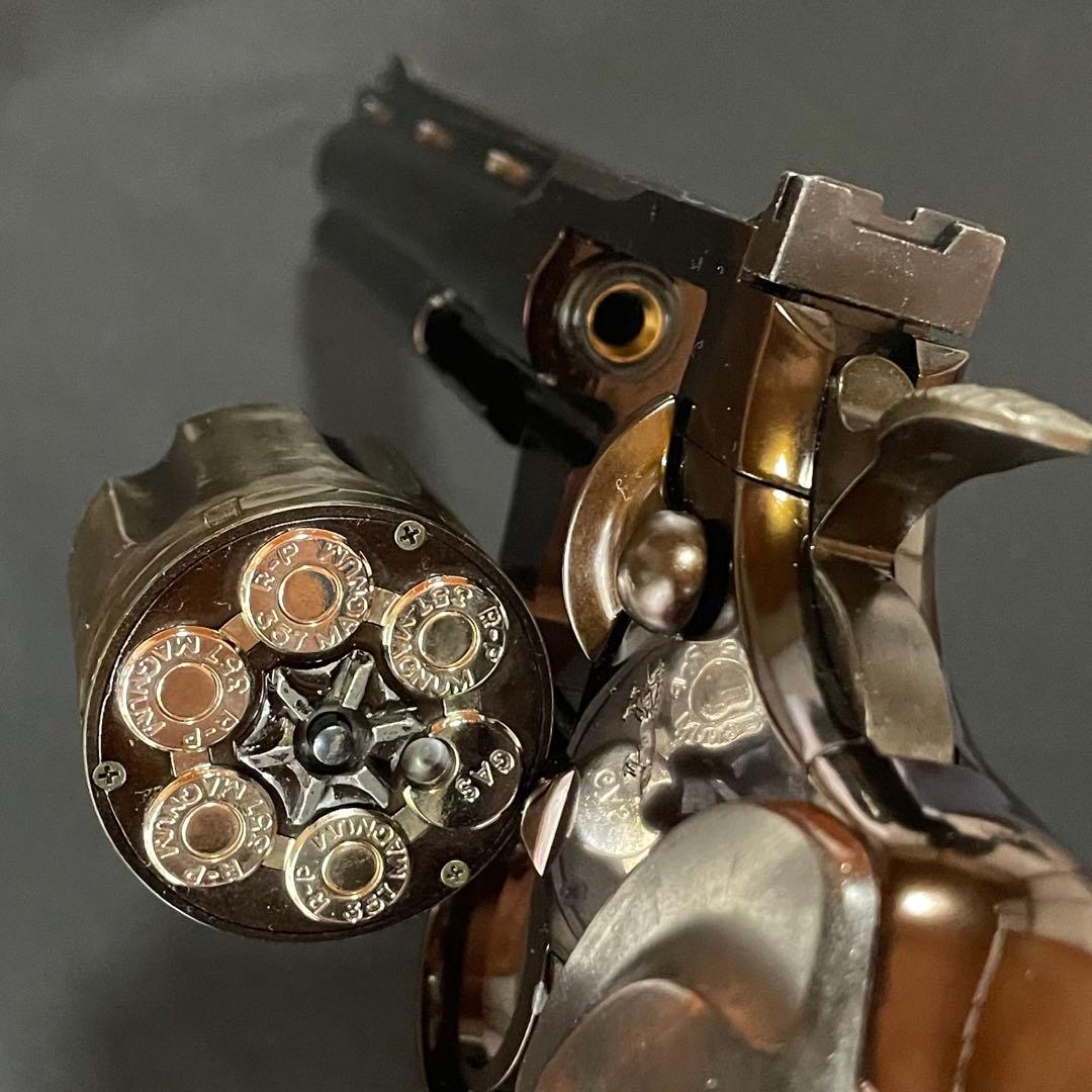 コルトパイソン【COLT PYTHON 】.357 リボルバー