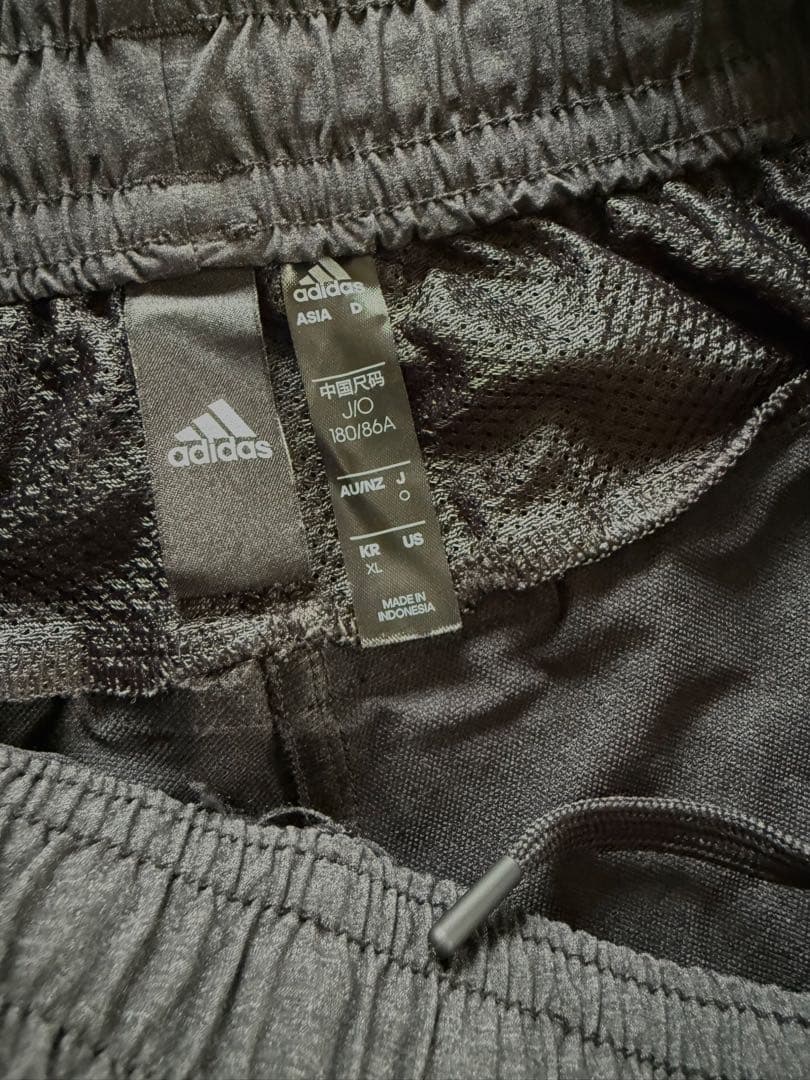 adidas ブラック パンツ 新品未着用