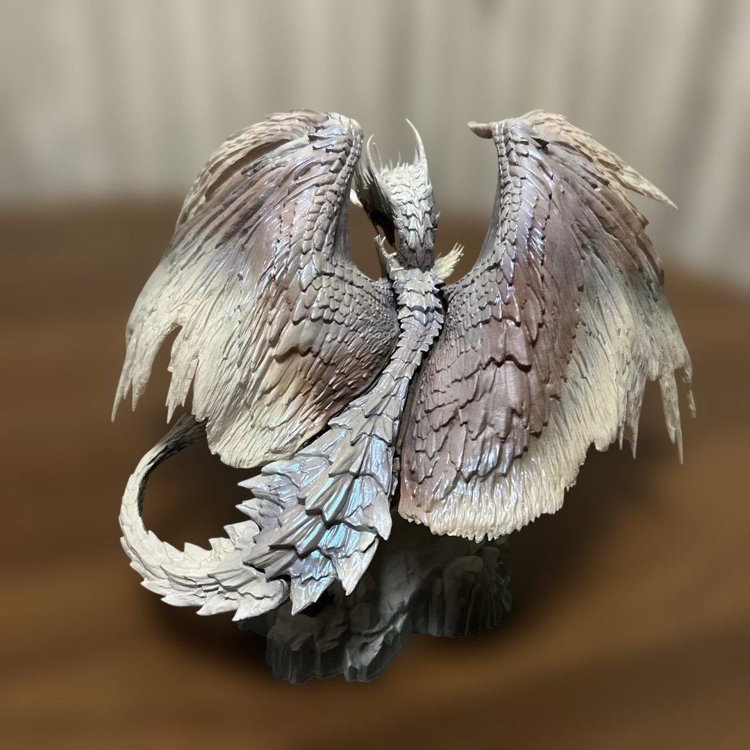 モンスターハンターワールドアイスボーン 一番くじイヴェルカーナ フィギュア