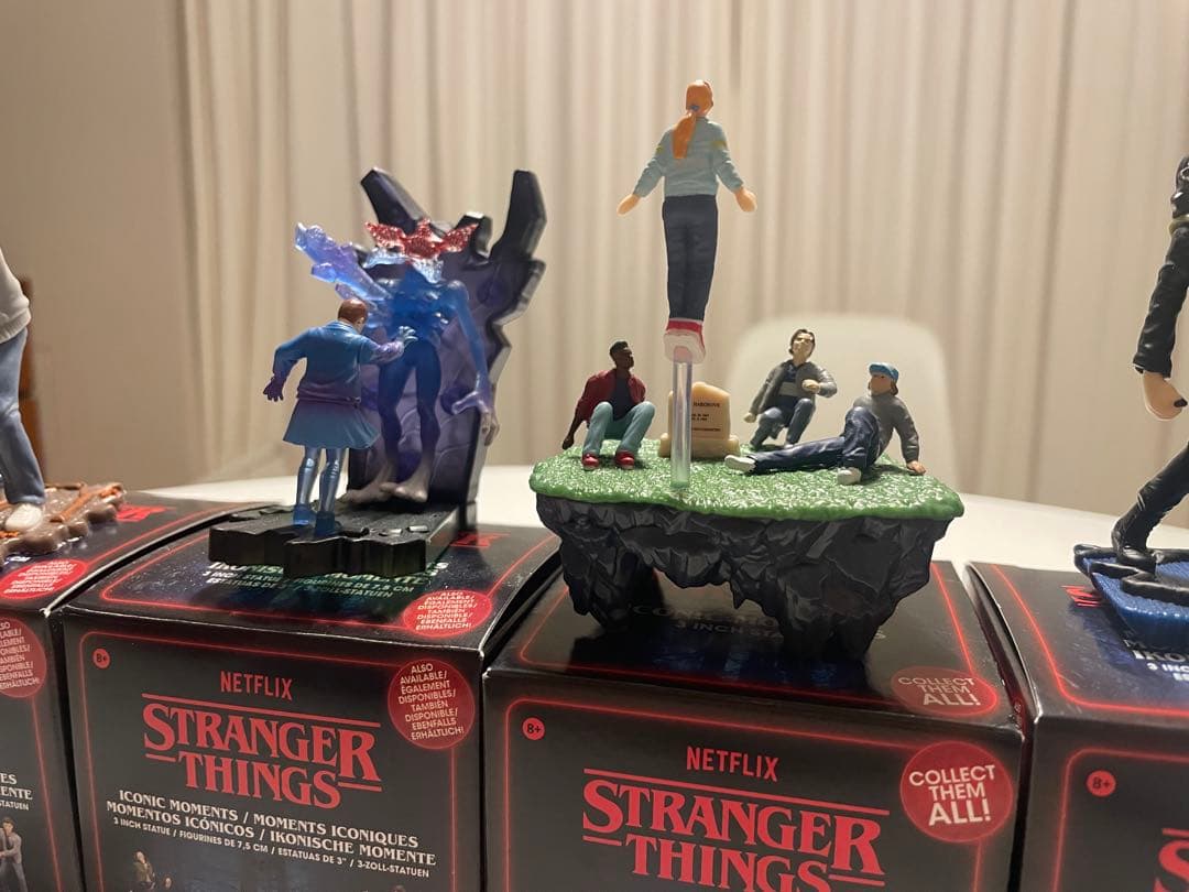 Stranger Things アイコニックモーメント イレブン フィギュア
