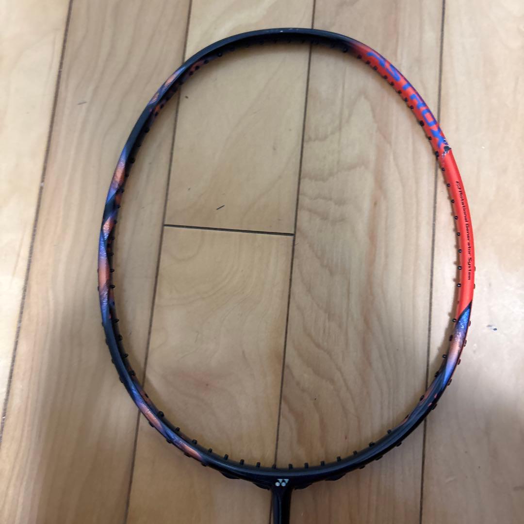 ASTROX 77 PRO バドミントンラケット4ug5ジャンク品