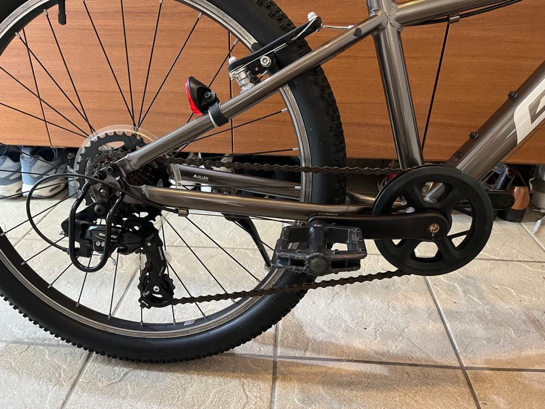 ジャイアント　ジュニア　スポーツ自転車　GIANT XTC JR 24