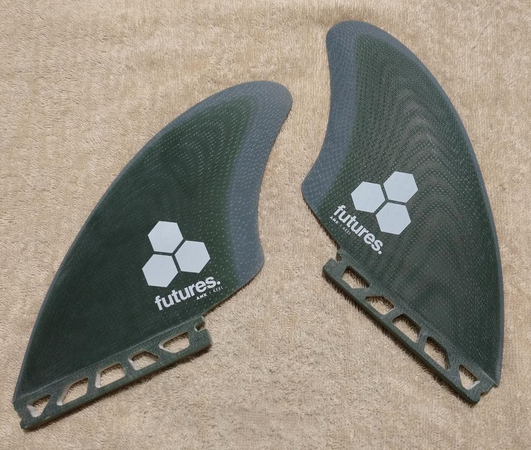 futures アルメリック　Twin Keel Fin 美品　ケース付属