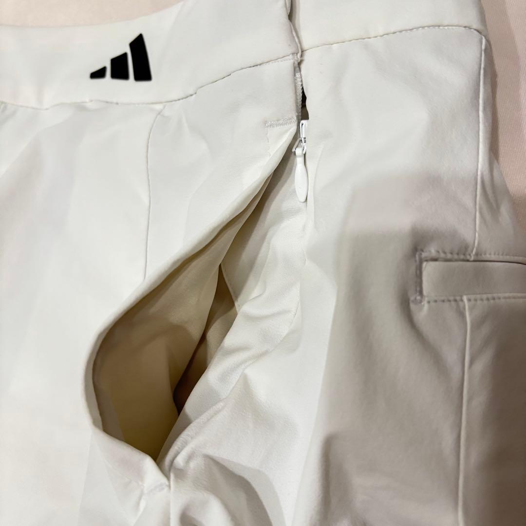 新品adidas ゴルフ　モックネックニット　パンチングプリーツスカート　爽やか