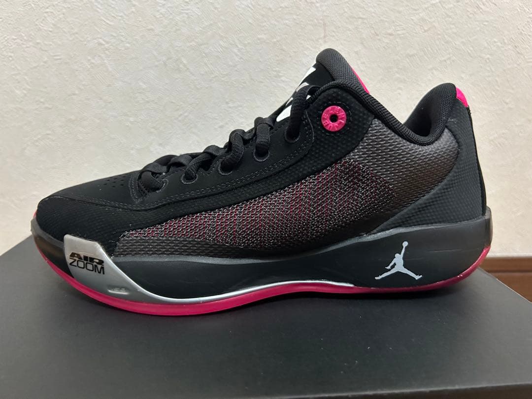 ルカ77 LUKA77 Jordan バスケットボールシューズ 黒　ピンク