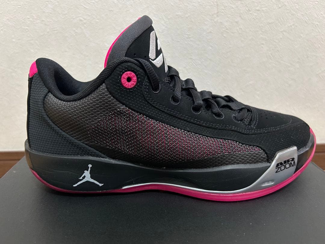 ルカ77 LUKA77 Jordan バスケットボールシューズ 黒　ピンク
