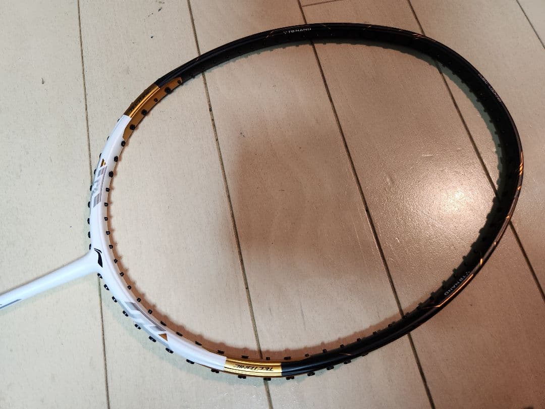 LI-NING TECTONIC 7　リーニン