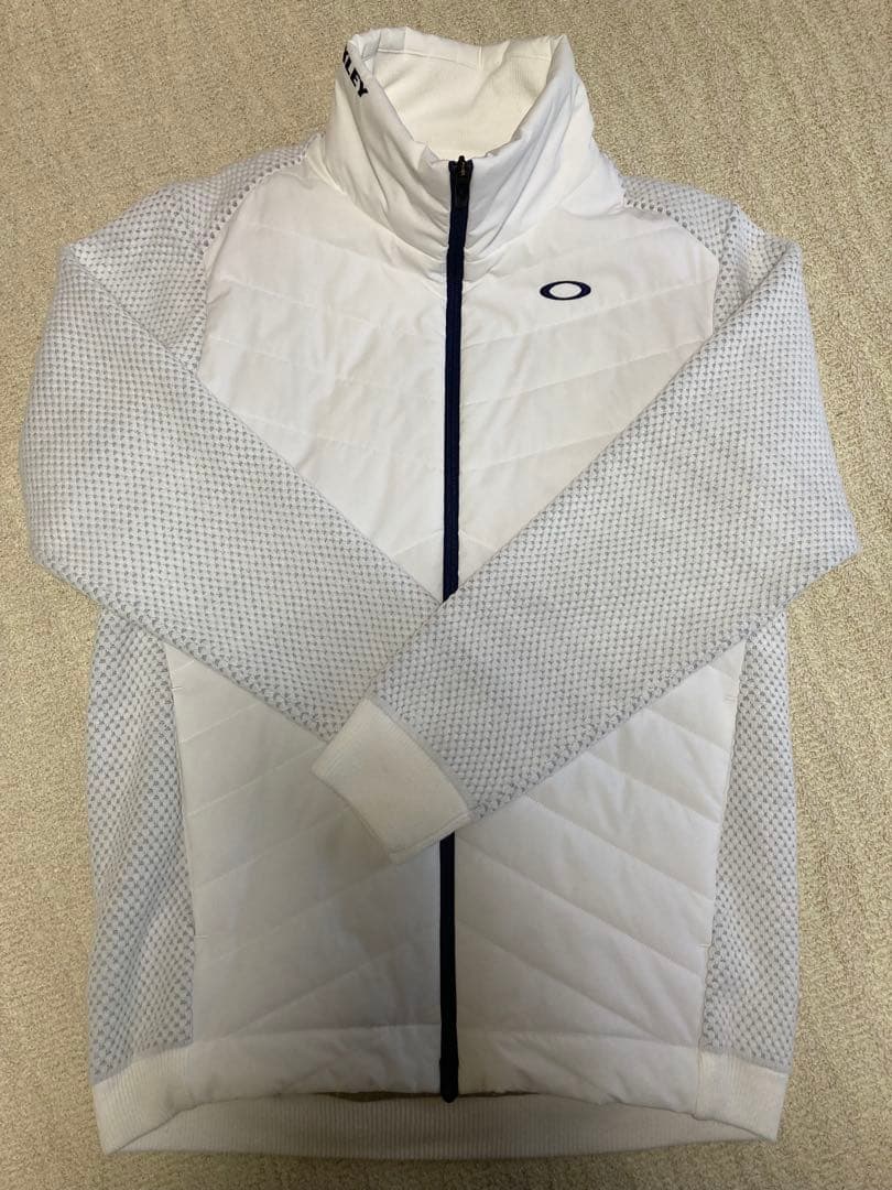 今夜も一休み様Oakley ホワイト ジャケット フルジップ ゴルフ L