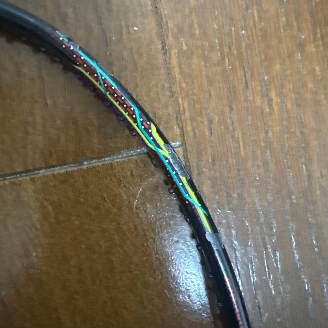 ASTROX88Sバドミントンラケット（折れてる）
