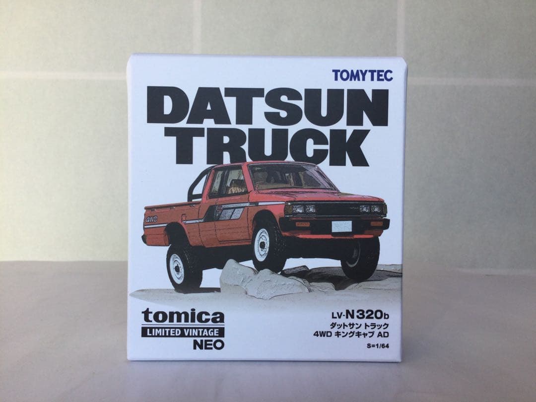 トミカリミテッドヴィンテージ LV-N320a.b DATSUN TRUCK2台