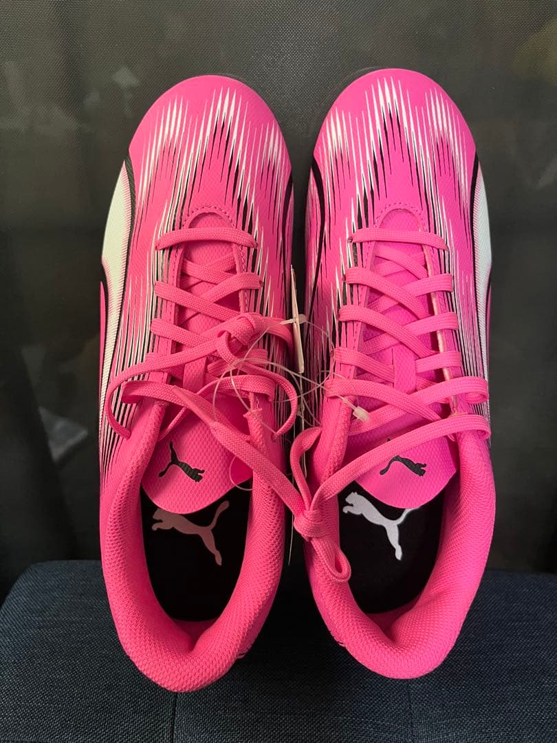 ☆新品☆ 未使用 PUMA サッカースパイク ウルトラ プレイ 24cm