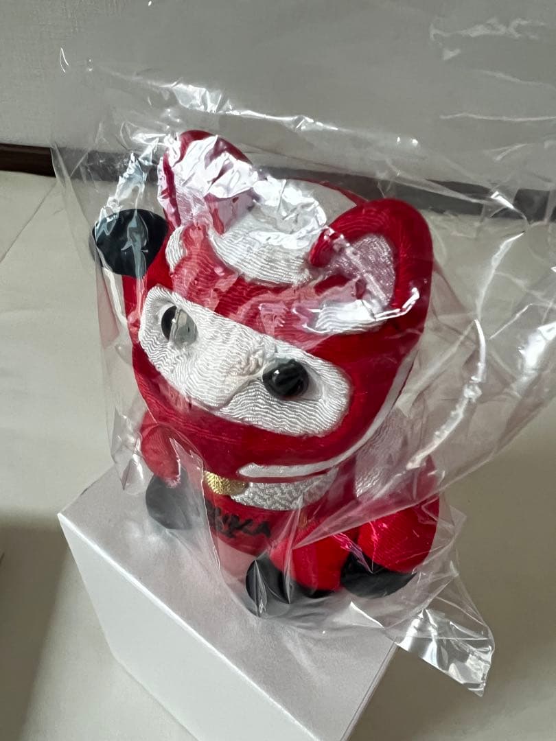 F1鈴鹿サーキット日本グランプリ限定招き猫赤サイズ中 SUZUKAレーシングねこ