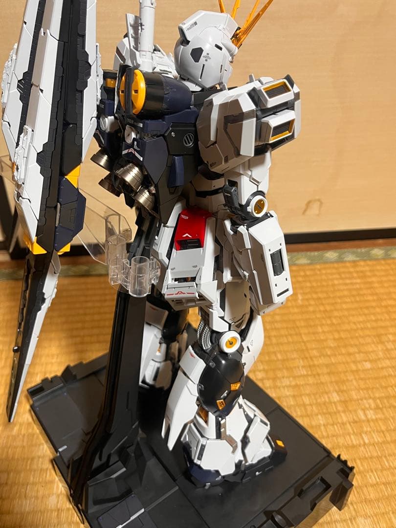 PGUνガンダム　完成品　LED無し