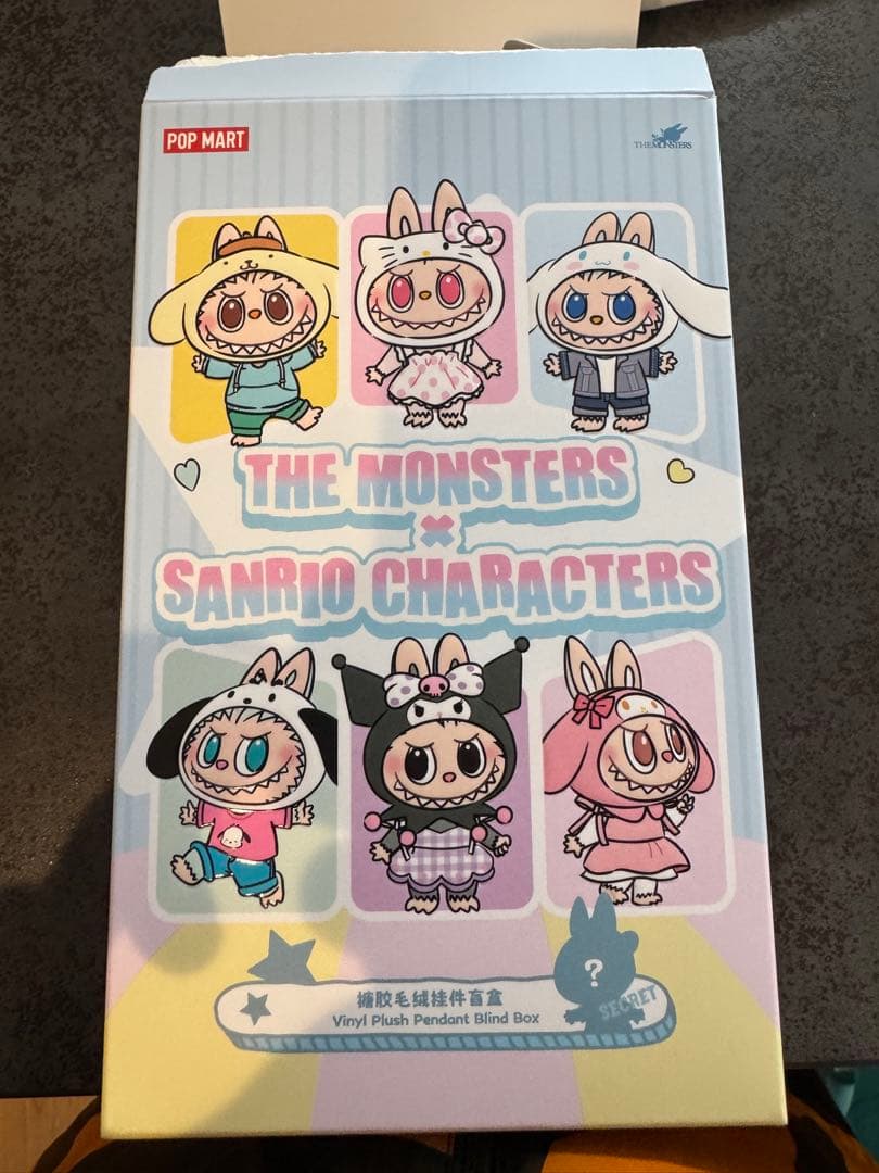 【値引き有】LABUBUラブブ・サンリオキャラクターズ　ペンダント シークレット