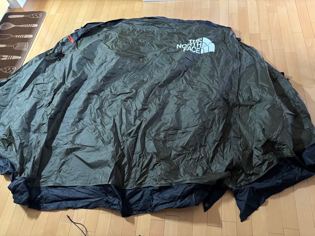 THE NORTH FACE EVACARGO 2　FOOTPRINT付