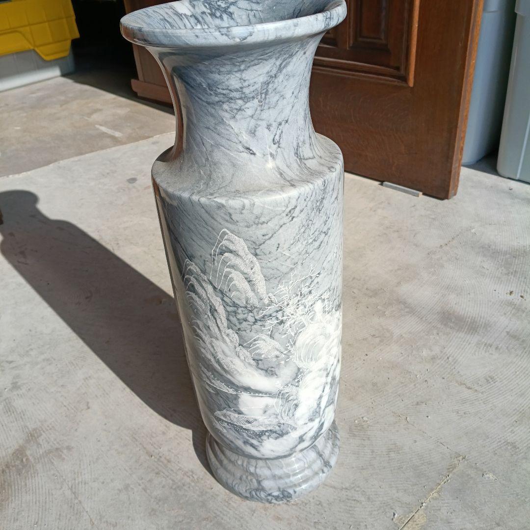 大理石製の花瓶 Engraved Landscape
