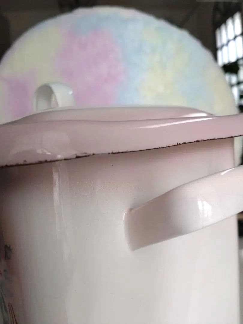 美品 イマン imane プリンセスローズ ミディ ホーロー 缶 ヴィンテージ