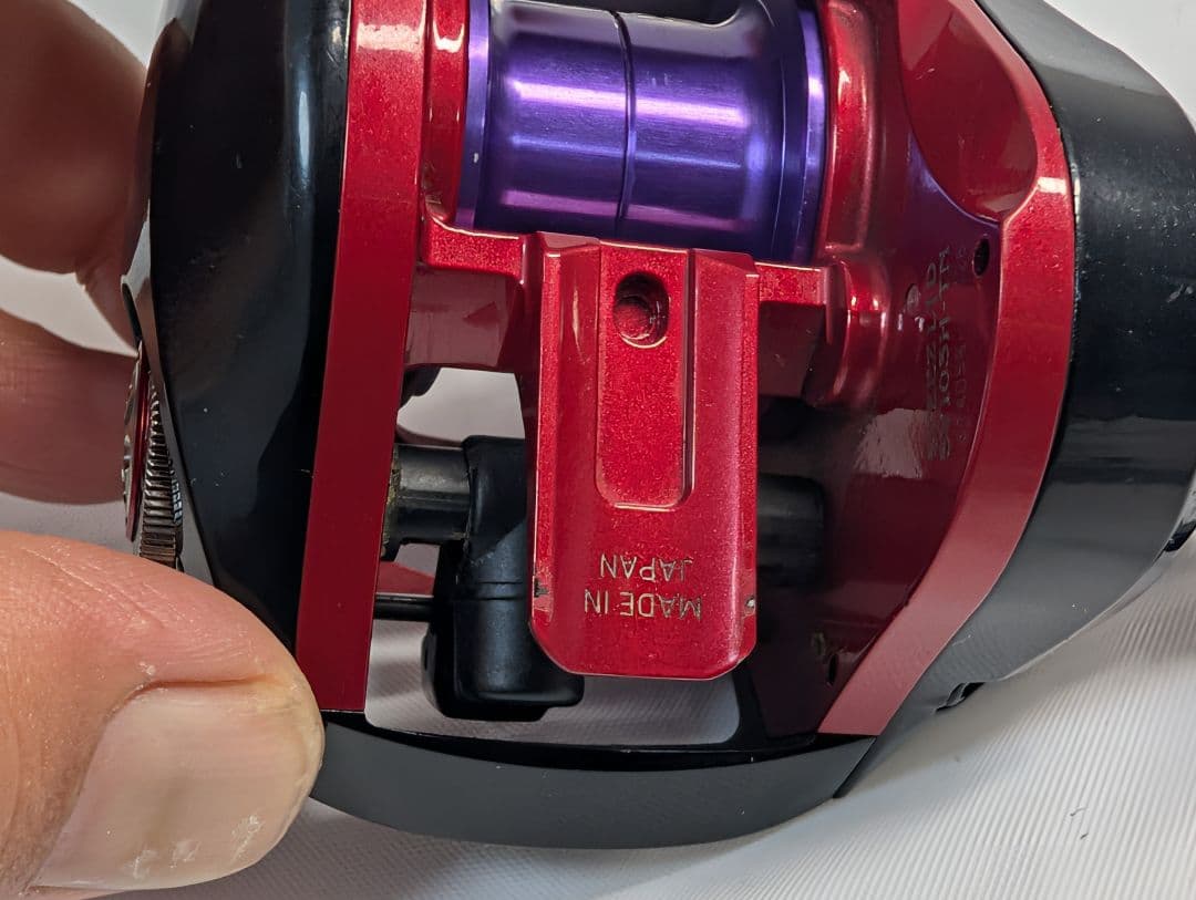 ハンドル無し　管95IP ダイワ スティーズリミテッド SV103H-TN 右巻