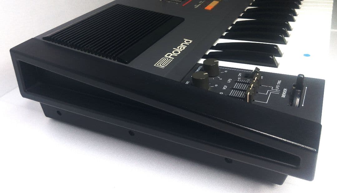 【希少品】 ローランド JUNO-106S ヴィンテージ シンセサイザー