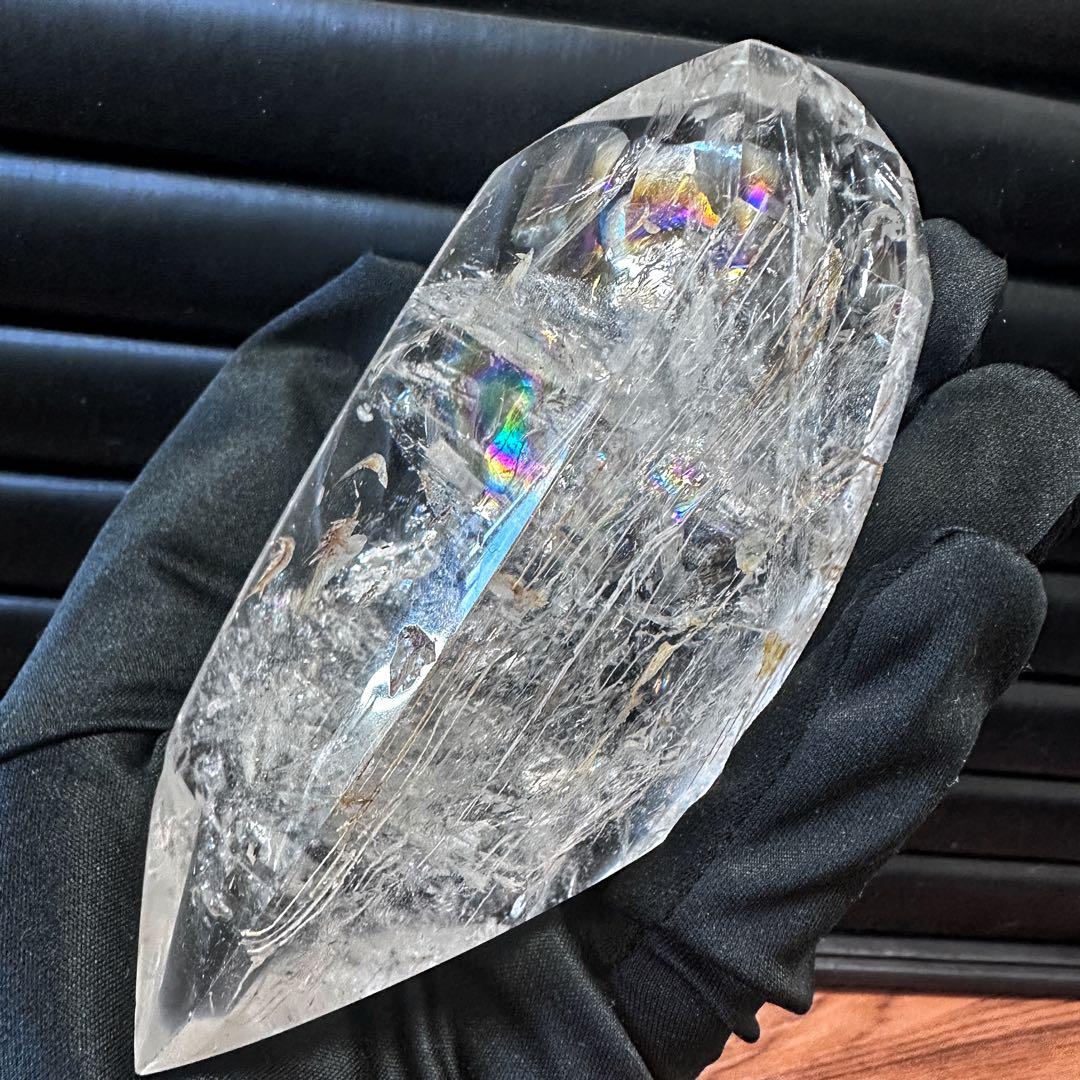 絶品❗虹入り水晶 ✴︎アイリスクォーツ 天然石 レインボー水晶 置物A1096
