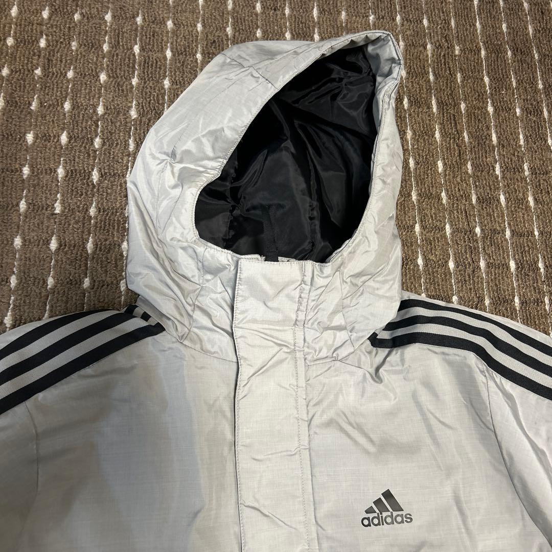 未使用品‼️adidasベンチコート光沢のあるグレー