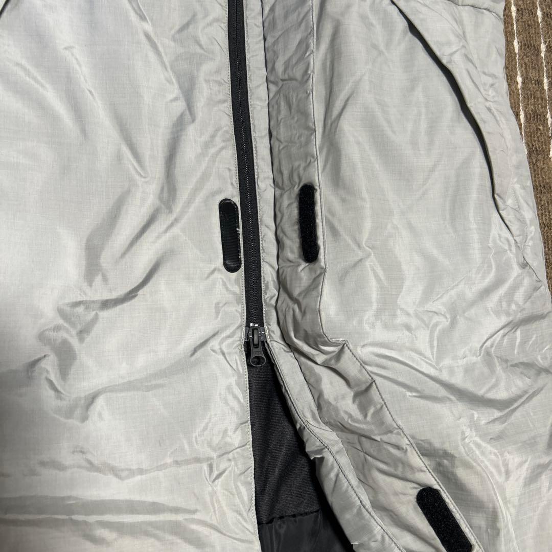 未使用品‼️adidasベンチコート光沢のあるグレー