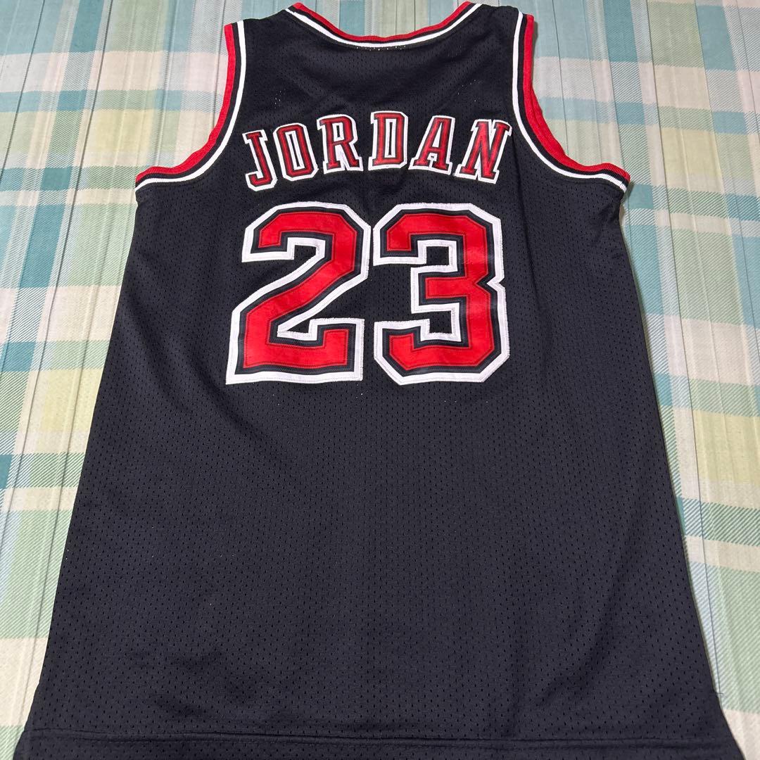 Mitchell & Ness 1997-98 Jordan ユニフォーム
