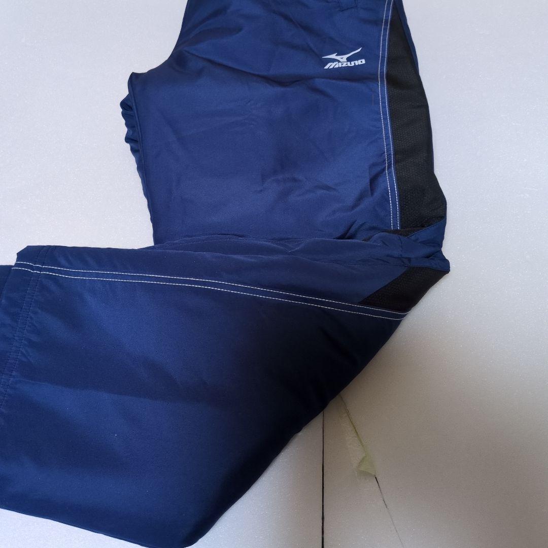 ★3/19値下げ30０円Mizuno 新品フード付きウィンドブレーカー 上下２点