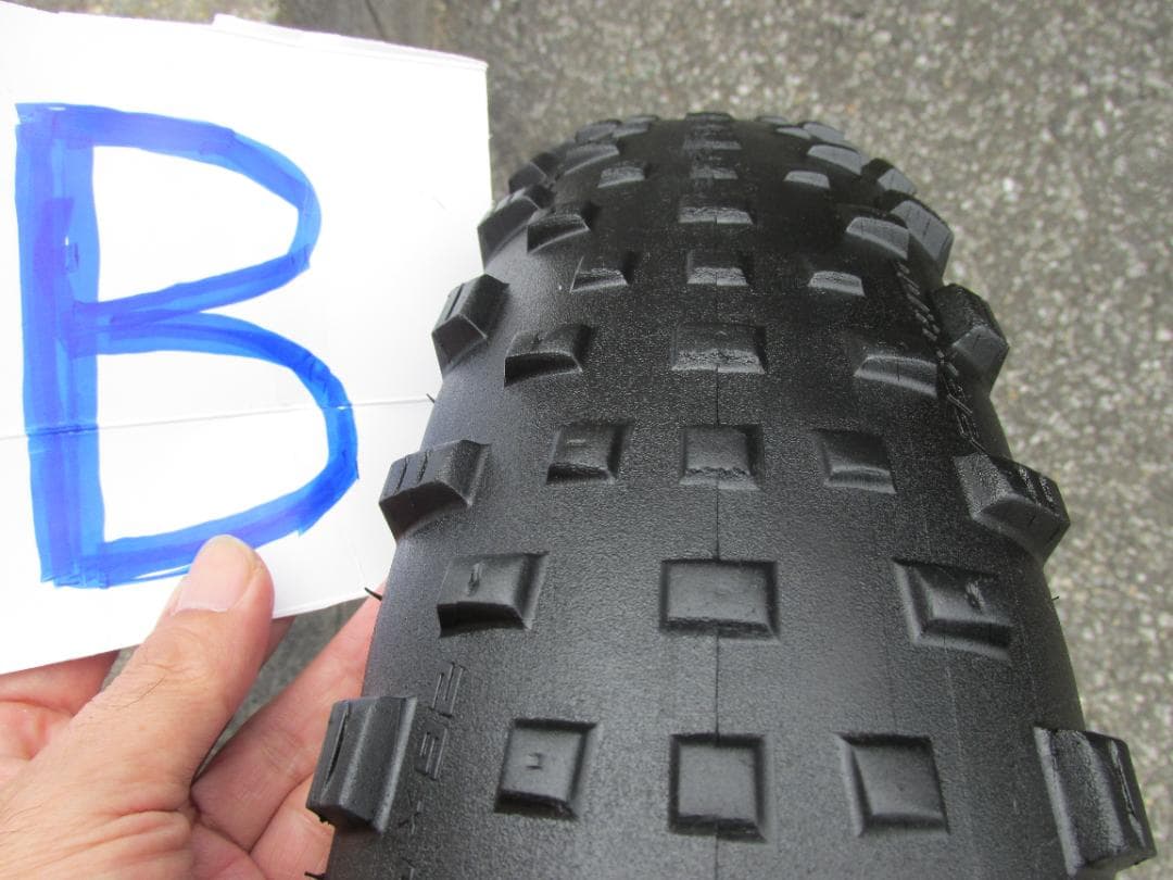 【軽量】ファットバイク タイヤ 26×4.0 シュワルベ