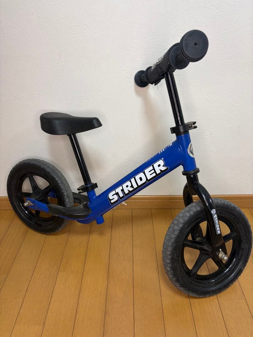 ストライダー　スポーツ STRIDER 12インチ　ブルー　日本正規品