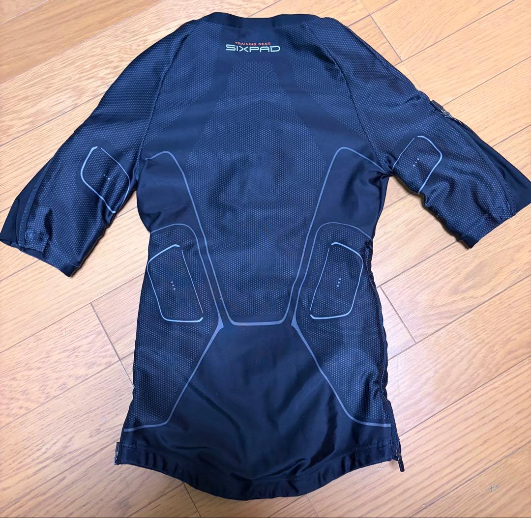 シックスパッド パワースーツ　トップ　レディースS コントローラー付き