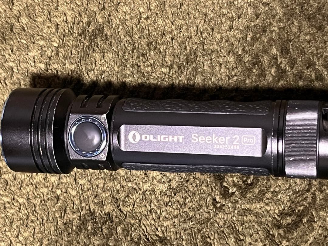 Olight Seeker 2 Pro 懐中電灯