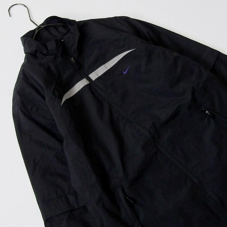 NIKE GOLF　ナイキゴルフ　レディースゴルフナイロンジャケット　Mサイズ